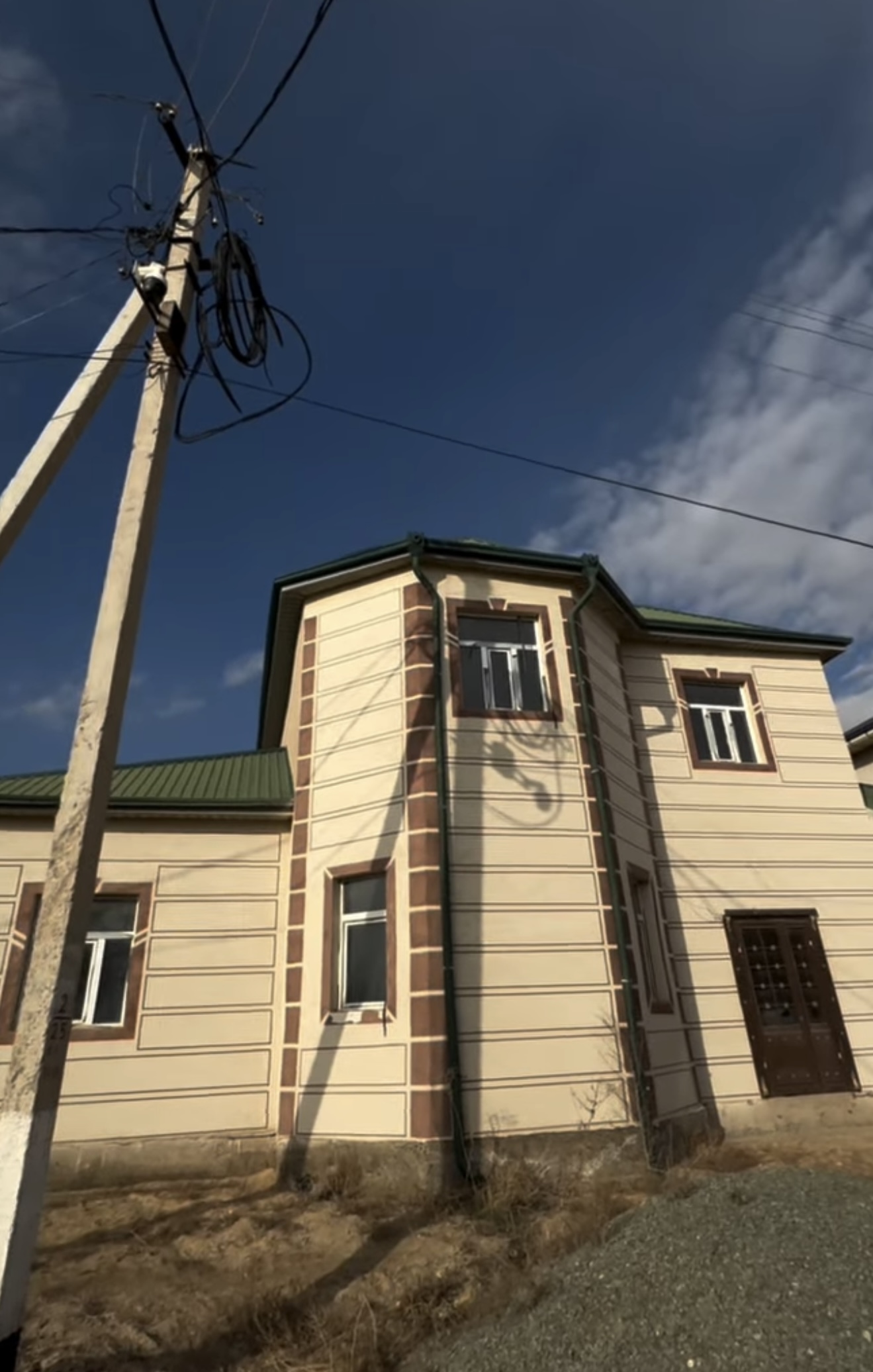 Gerbish zavod joldiñ boyi - 9 соток - 6 бөлме - Жер жай