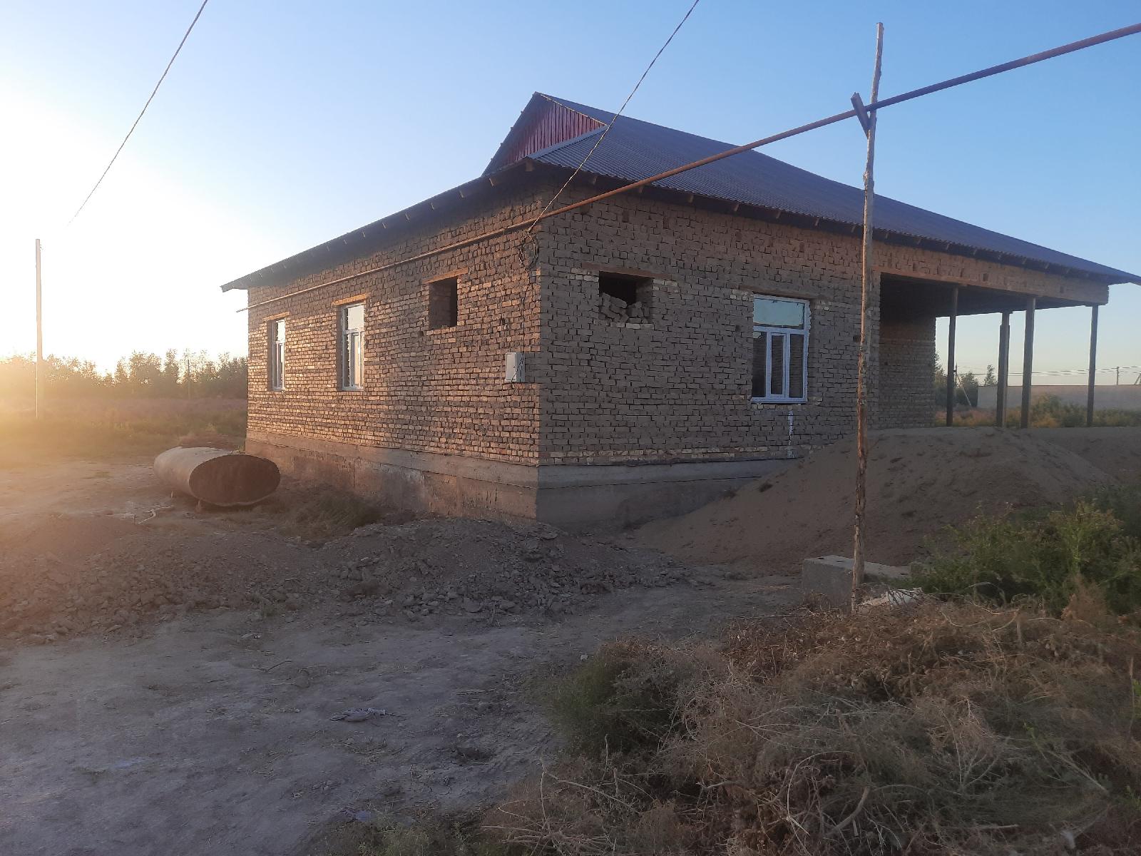 постгай - 6 соток - 5 бөлме - Жер жай